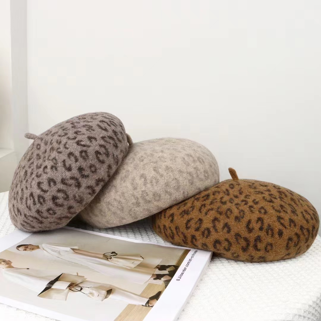 Nova Boina Francesa com Estamp - Beret French Wool avaliação e preço